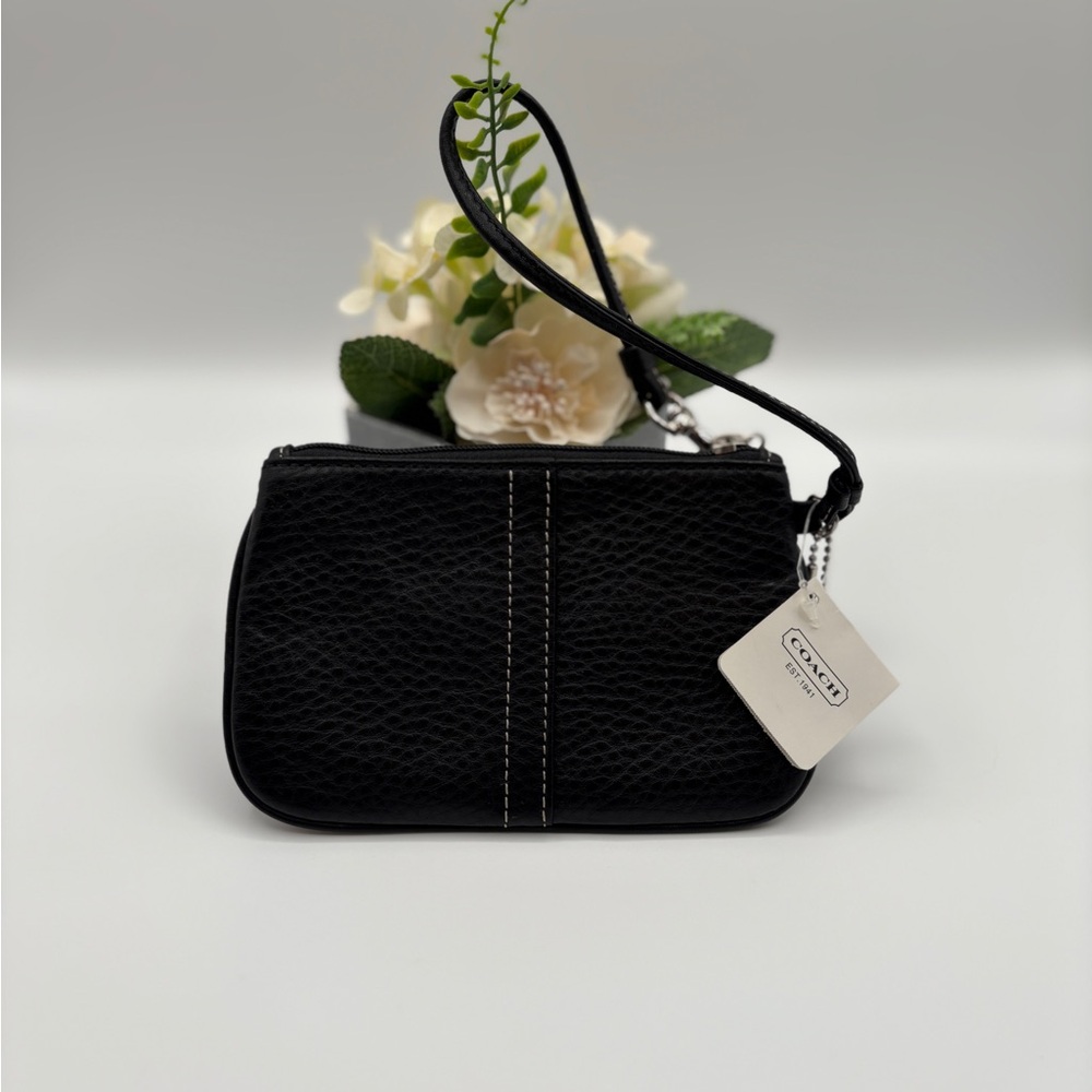 NWT Coach Black Pebbled Leather Wristlet